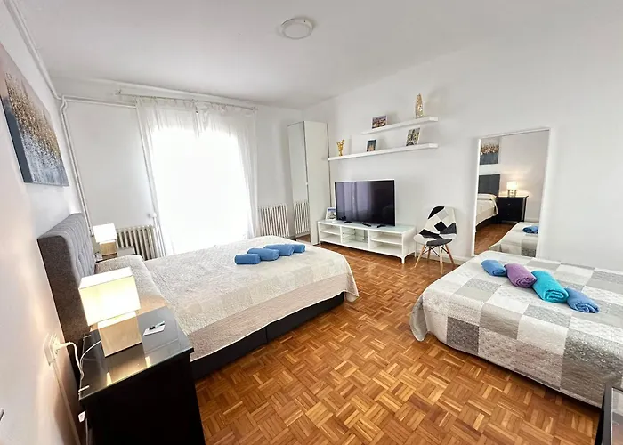 Valencia Rooms